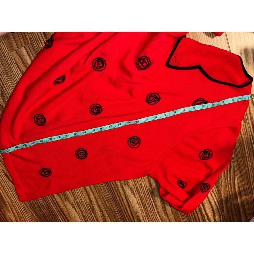 Cathy Daniel’s top - Picture 4 of 6